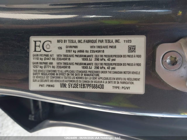12624409 :رقم المزاد ، 5YJ3E1EB7PF688430 vin ، 2023 Tesla Model 3 Long Range مزاد بيع