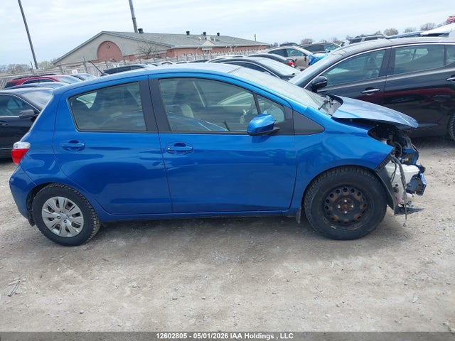 12602805 :رقم المزاد ، JTDKTUD35CD527878 vin ، 2012 Toyota Yaris مزاد بيع