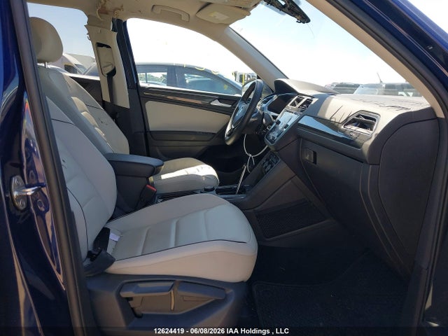 12624419 :رقم المزاد ، 3VV4B7AX2MM118457 vin ، 2021 Volkswagen Tiguan Highline مزاد بيع