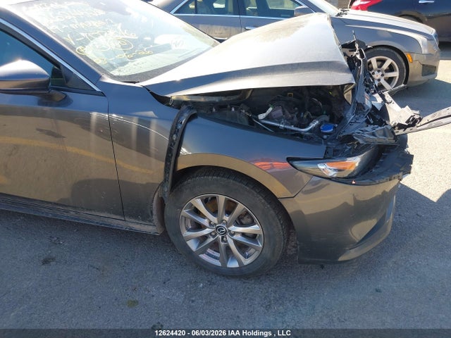 Mazda 3 2019 3MZBPAB78KM103846 Image 21
