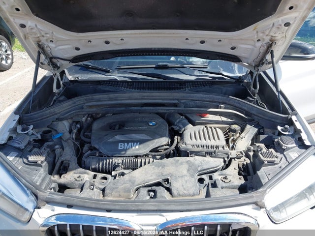 WBXHT3C30GP889033 BMW X1 Xdrive28i