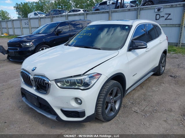 WBXHT3C30GP889033 BMW X1 Xdrive28i