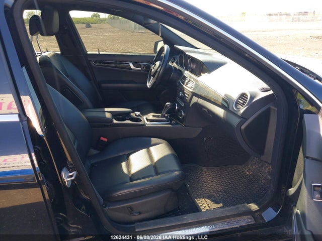 Продаж на аукціоні авто 2013 Mercedes-benz C 300 4matic, vin: WDDGF8AB1DA756146, номер лоту: 12624431