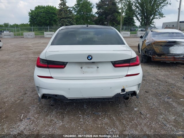 BMW 330i Xdrive 2020 WBA5R7C09LFH50224 Image 16