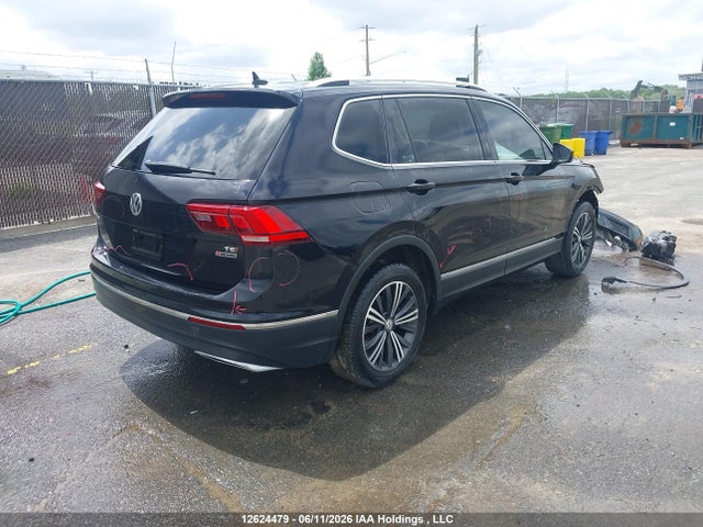 3VV4B7AXXJM037704 Volkswagen Tiguan Sel Premium