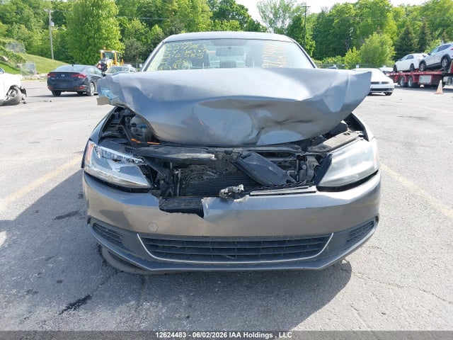 3VWD07AJ1EM212585 Volkswagen JETTA SE