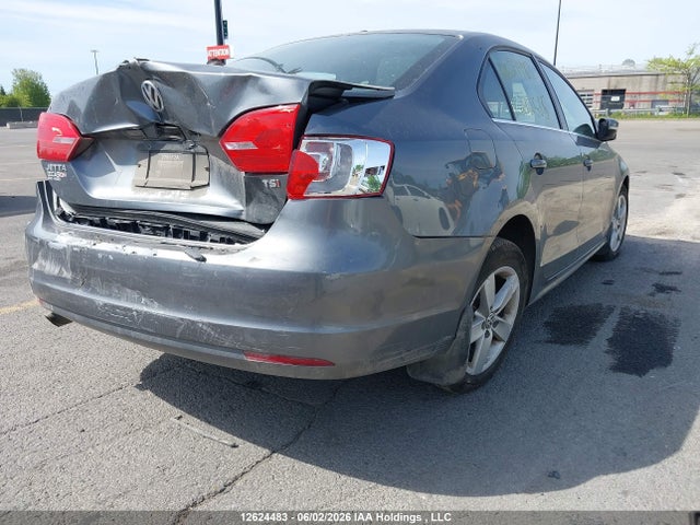3VWD07AJ1EM212585 Volkswagen JETTA SE