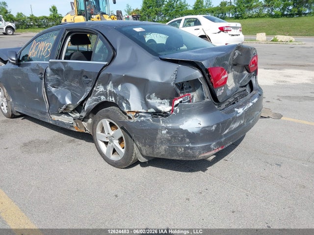 3VWD07AJ1EM212585 Volkswagen JETTA SE