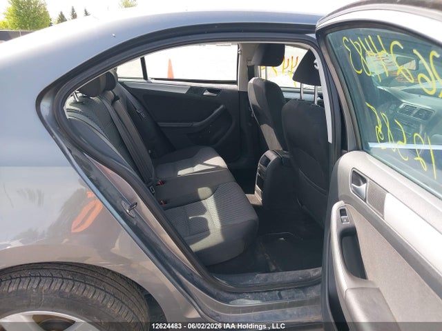 3VWD07AJ1EM212585 Volkswagen JETTA SE