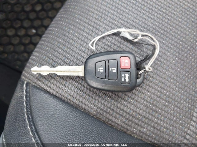 2016 Toyota Corolla S მანქანა იყიდება აუქციონზე, vin: 2T1BURHEXGC699798, აუქციონის ნომერი: 12624505