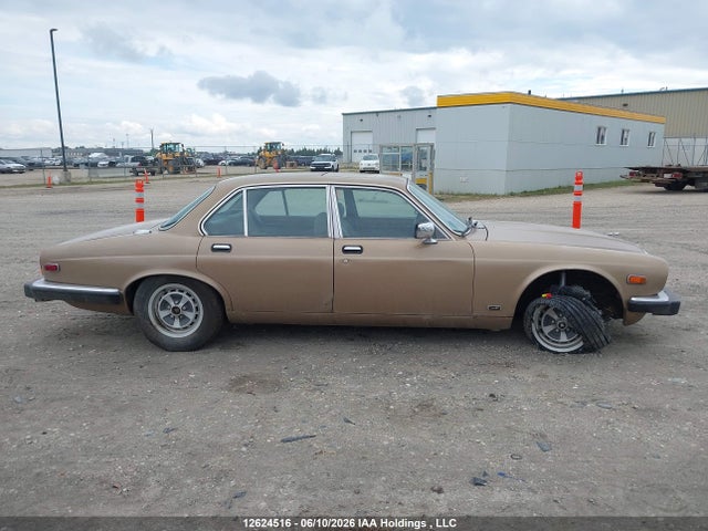 12624516 :رقم المزاد ، SAJAL1245GC432997 vin ، 1986 Jaguar Xj6 مزاد بيع