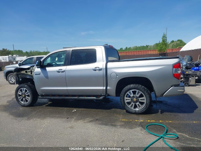 12624540 :رقم المزاد ، 5TFAY5F17MX958155 vin ، 2021 Toyota Tundra Platinum مزاد بيع
