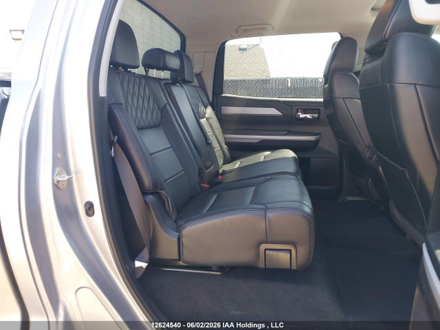 12624540 :رقم المزاد ، 5TFAY5F17MX958155 vin ، 2021 Toyota Tundra Platinum مزاد بيع