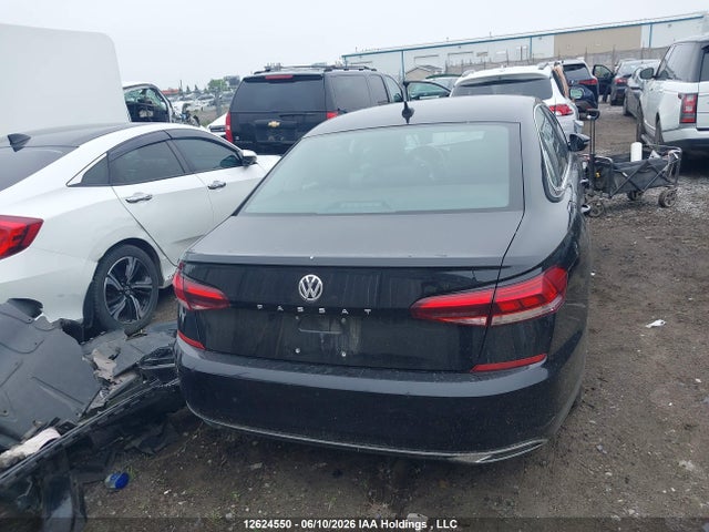 2021 Volkswagen Passat Highline მანქანა იყიდება აუქციონზე, vin: 1VWBA7A32MC005533, აუქციონის ნომერი: 12624550