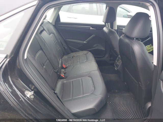 2021 Volkswagen Passat Highline მანქანა იყიდება აუქციონზე, vin: 1VWBA7A32MC005533, აუქციონის ნომერი: 12624550