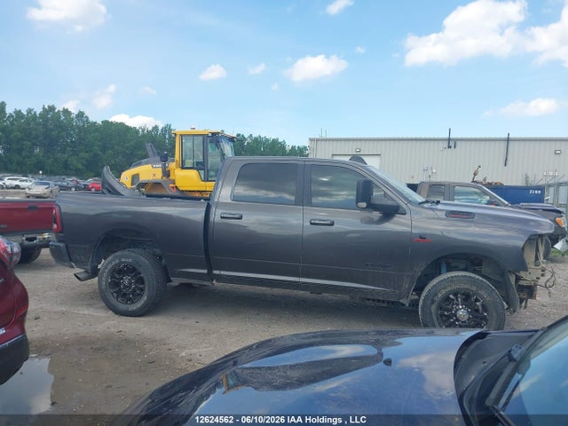 3C6UR5DL8LG248660 RAM 2500 Big Horn