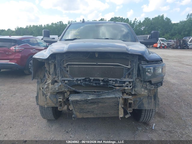 3C6UR5DL8LG248660 RAM 2500 Big Horn