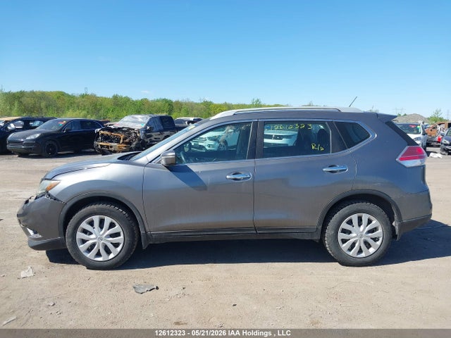 12612323 :رقم المزاد ، 5N1AT2MT9FC856024 vin ، 2015 Nissan Rogue S/sv مزاد بيع