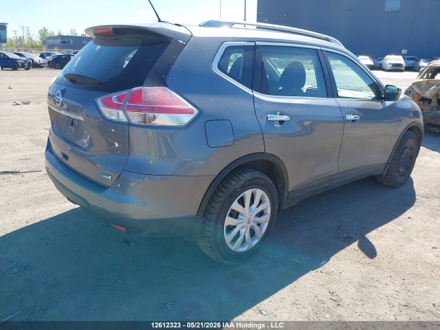 12612323 :رقم المزاد ، 5N1AT2MT9FC856024 vin ، 2015 Nissan Rogue S/sv مزاد بيع