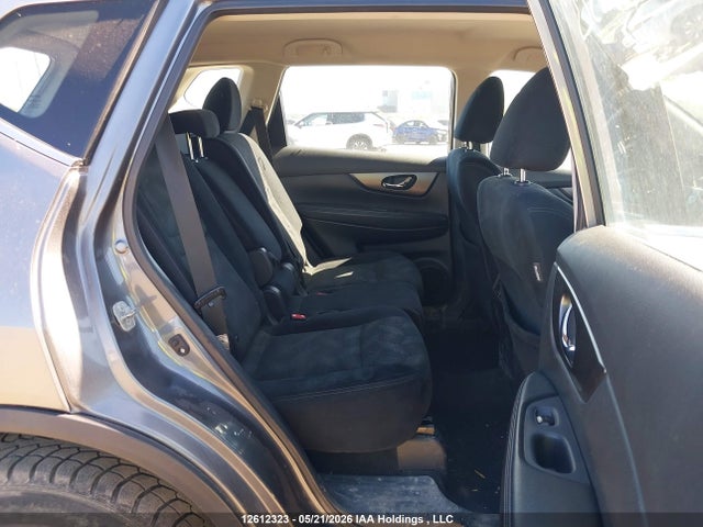 12612323 :رقم المزاد ، 5N1AT2MT9FC856024 vin ، 2015 Nissan Rogue S/sv مزاد بيع