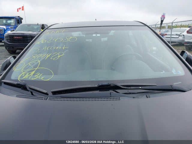 2015 Hyundai Accent Gls მანქანა იყიდება აუქციონზე, vin: KMHCT4AE0FU844428, აუქციონის ნომერი: 12624580