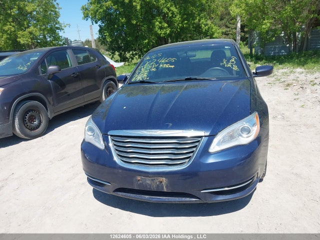 2013 Chrysler 200 მანქანა იყიდება აუქციონზე, vin: 1C3CCBAB9DN636381, აუქციონის ნომერი: 12624605