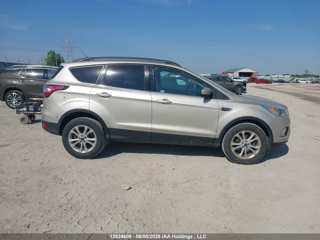 1FMCU0GD1HUD70481 Ford ESCAPE SE