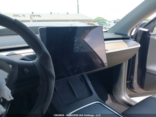 Tesla Model Y 2023 LRWYGDFD8PC221688 Image 14