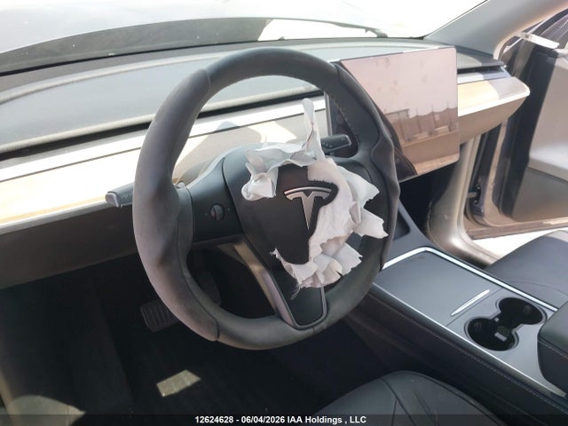 Tesla Model Y 2023 LRWYGDFD8PC221688 Image 17