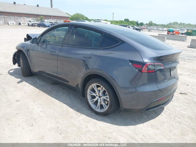 Tesla Model Y 2023 LRWYGDFD8PC221688 Image 3