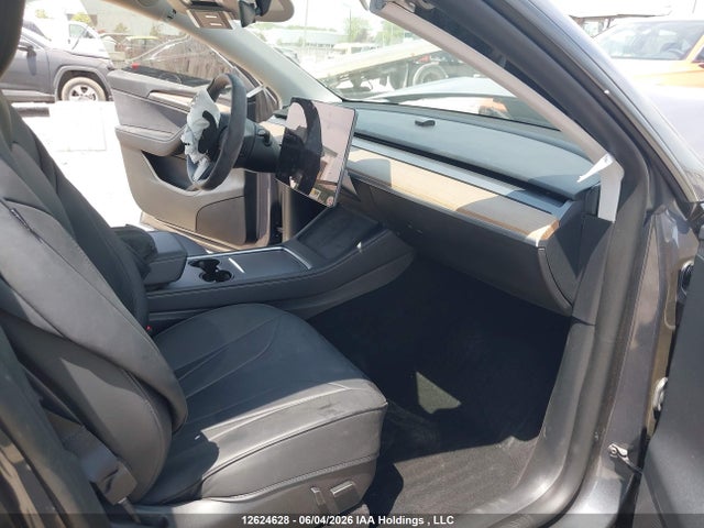 Tesla Model Y 2023 LRWYGDFD8PC221688 Image 5