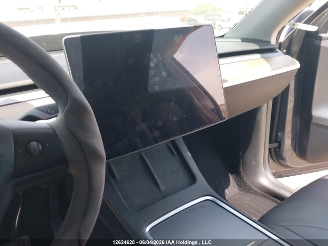 Tesla Model Y 2023 LRWYGDFD8PC221688 Image 7