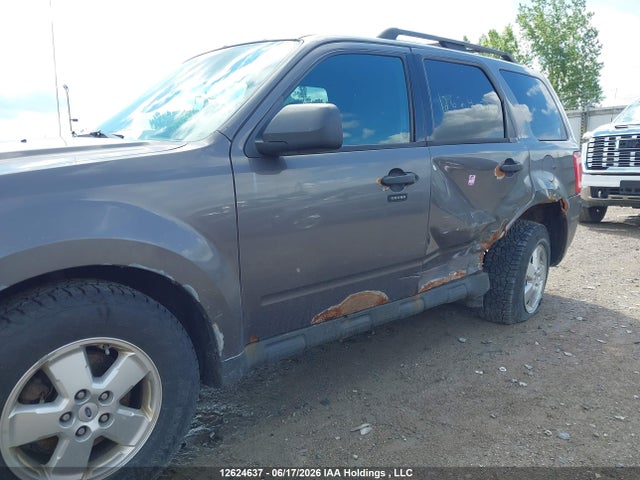 12624637 :رقم المزاد ، 1FMCU0DG9BKC20121 vin ، 2011 Ford Escape مزاد بيع