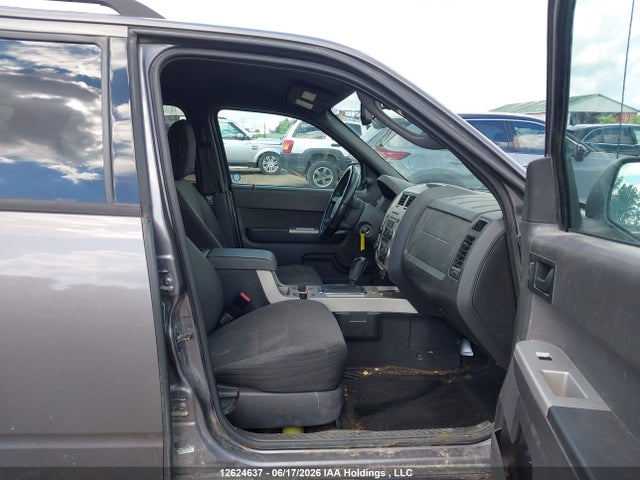 12624637 :رقم المزاد ، 1FMCU0DG9BKC20121 vin ، 2011 Ford Escape مزاد بيع