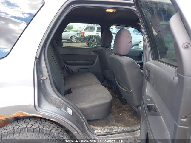 12624637 :رقم المزاد ، 1FMCU0DG9BKC20121 vin ، 2011 Ford Escape مزاد بيع