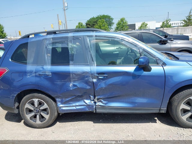 Subaru Forester 2018 JF2SJEJC6JH504441 Image 17