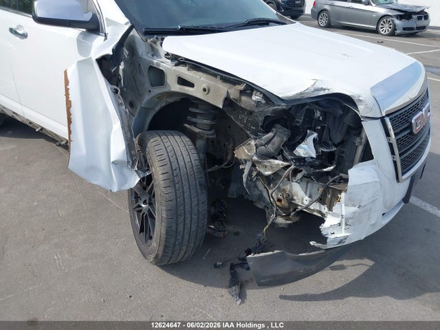 2GKFLWE36E6145358 GMC Terrain Sle