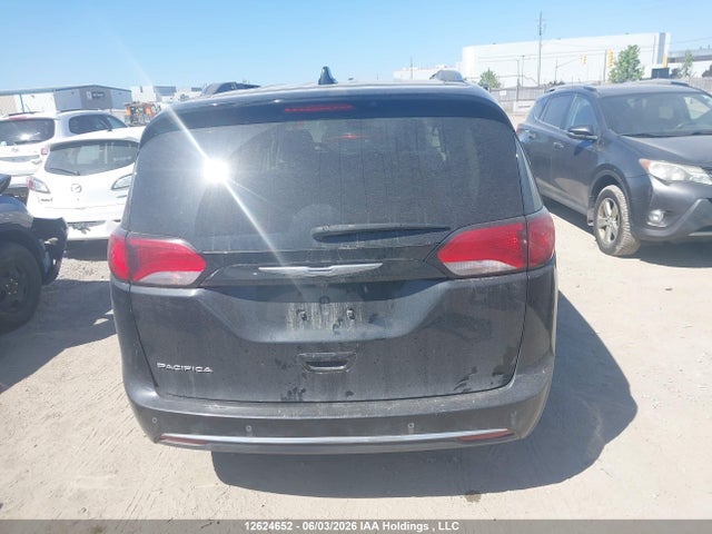 Chrysler Pacifica 2018 2C4RC1EG5JR102962 Image 17
