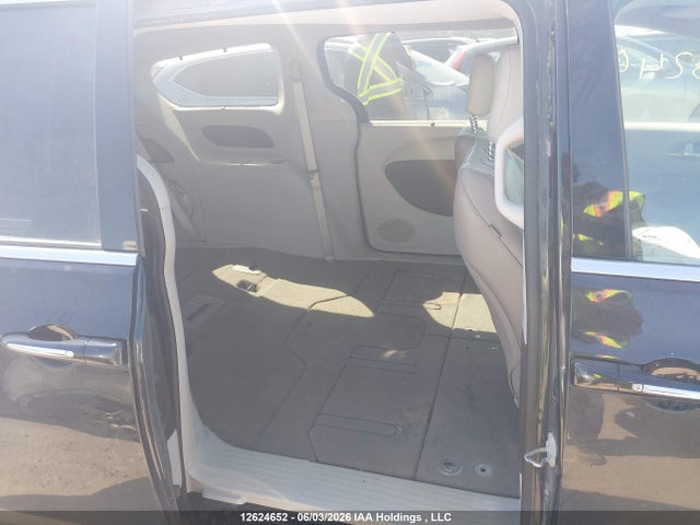 Chrysler Pacifica 2018 2C4RC1EG5JR102962 Image 8