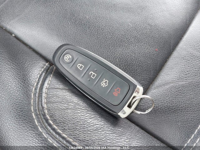 Продажа на аукционе авто 2017 Ford Escape Titanium, vin: 1FMCU9J94HUE26292, номер лота: 12624669