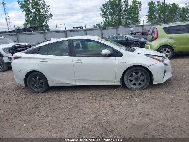 Toyota Prius 2016 JTDKBRFU5G3011960 Image 13