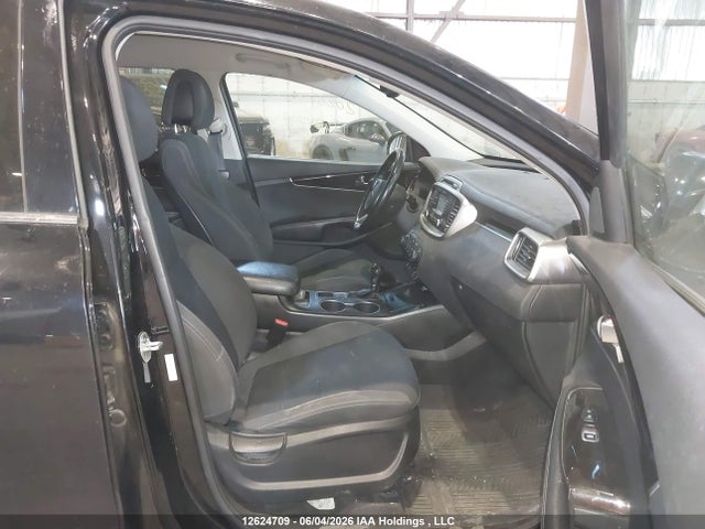 Продажа на аукционе авто 2016 Kia Sorento Lx/l, vin: 5XYPGDA10GG182215, номер лота: 12624709