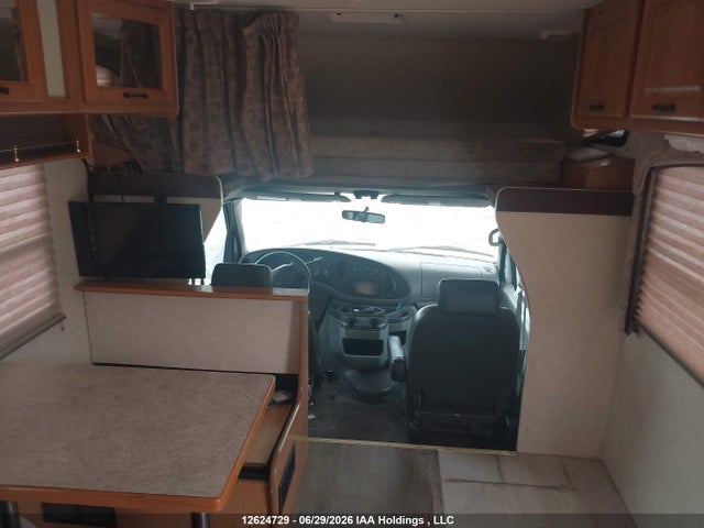 12624729 :رقم المزاد ، 1FDXE45S72HA60584 vin ، 2002 Ford E-450 Cutaway Standard مزاد بيع