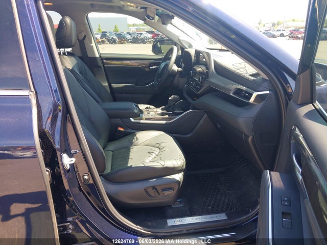 2026 Toyota Highlander Hybrid Limited Awd მანქანა იყიდება აუქციონზე, vin: 5TDEBRCHXTS712023, აუქციონის ნომერი: 12624769