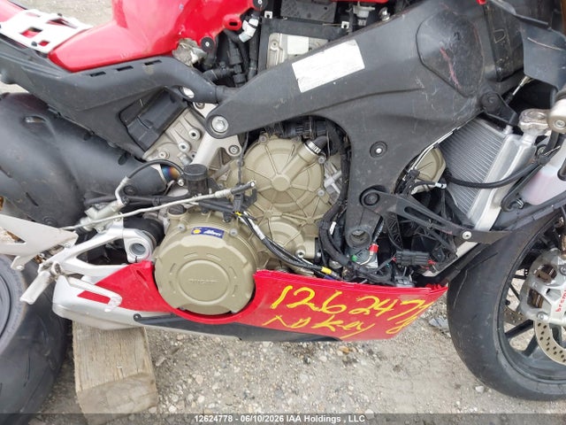 Ducati Panigale V4/v4s/v4s Speciale 2021 ZDMDAGNWXMB015902 Image 8
