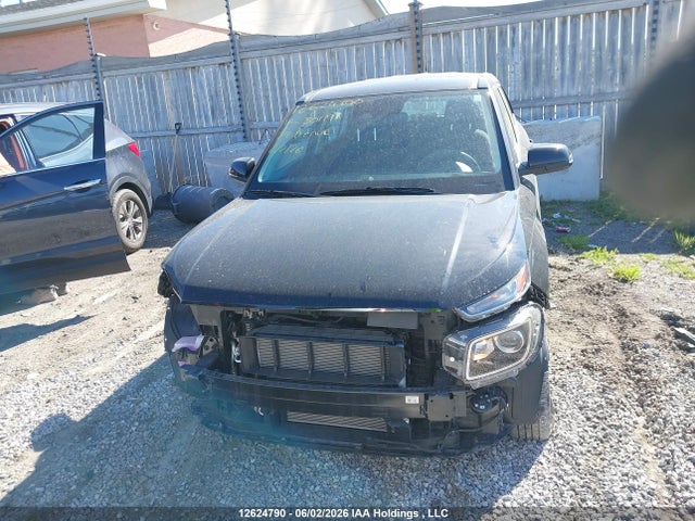 KMHRB8A3XRU301191 Hyundai Venue