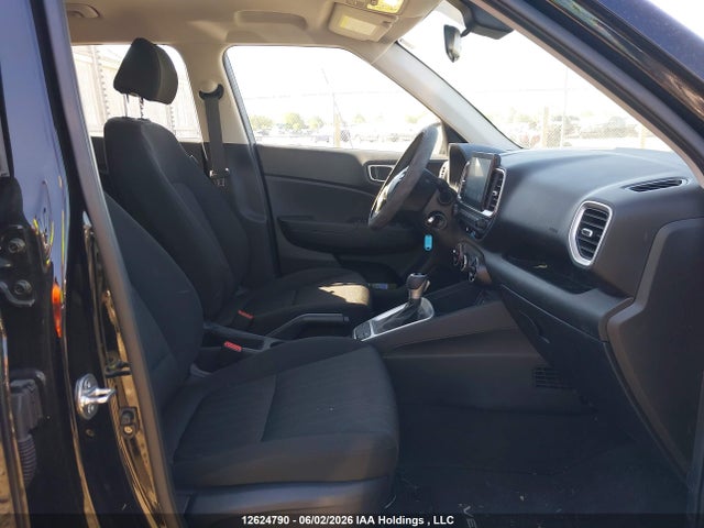 KMHRB8A3XRU301191 Hyundai Venue