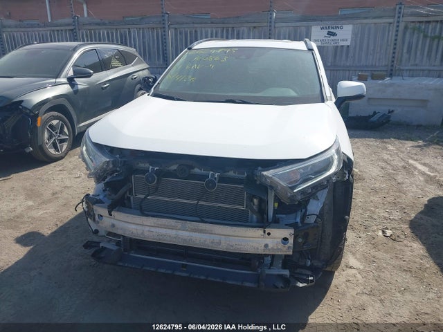12624795 :رقم المزاد ، 2T3RWRFV9MW120863 vin ، 2021 Toyota Rav4 Hybrid Xle مزاد بيع