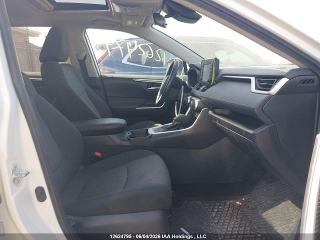12624795 :رقم المزاد ، 2T3RWRFV9MW120863 vin ، 2021 Toyota Rav4 Hybrid Xle مزاد بيع