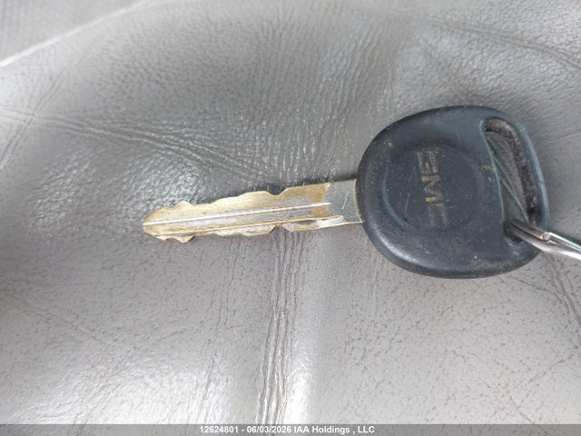 2004 Gmc Sierra 1500 Denali მანქანა იყიდება აუქციონზე, vin: 2GTFK69U041328302, აუქციონის ნომერი: 12624801